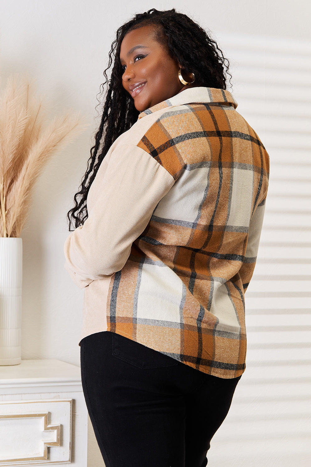 Relaxed Plaid Button-Up Shirt in Plaid