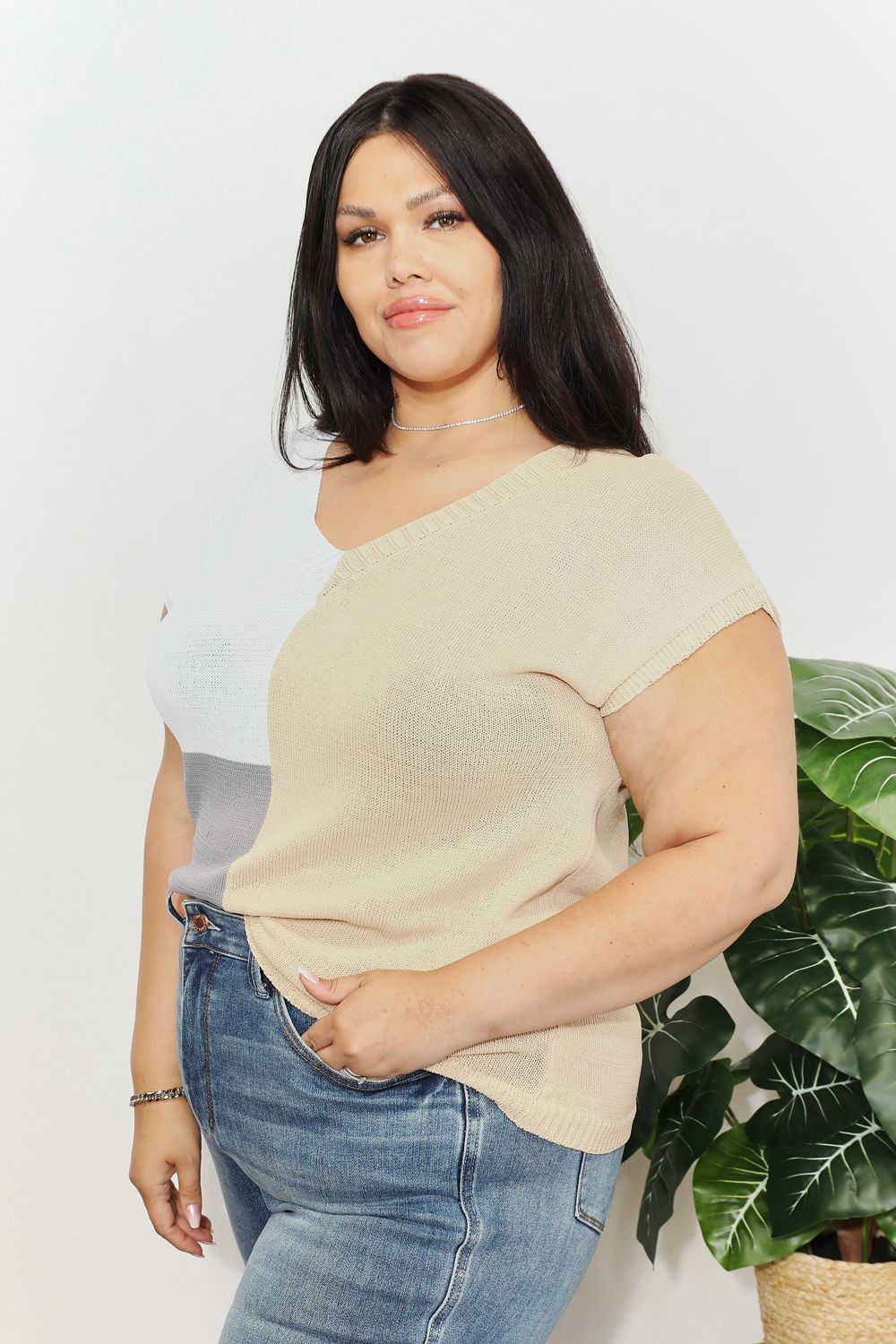 Colorblock V-Neck Knit Top in Turquoise